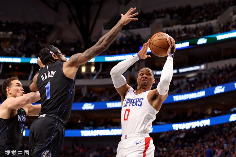 亚历山大 亚历山大